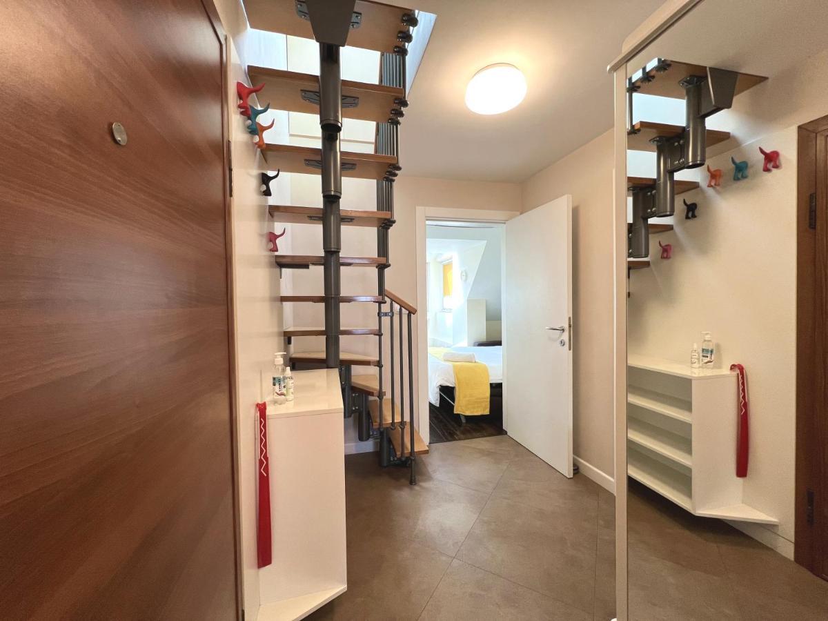 Unique Luxurious Jacuzzi Penthouse Duplex In City Center! 2 Baths! Free Parking! Sofia Exterior foto