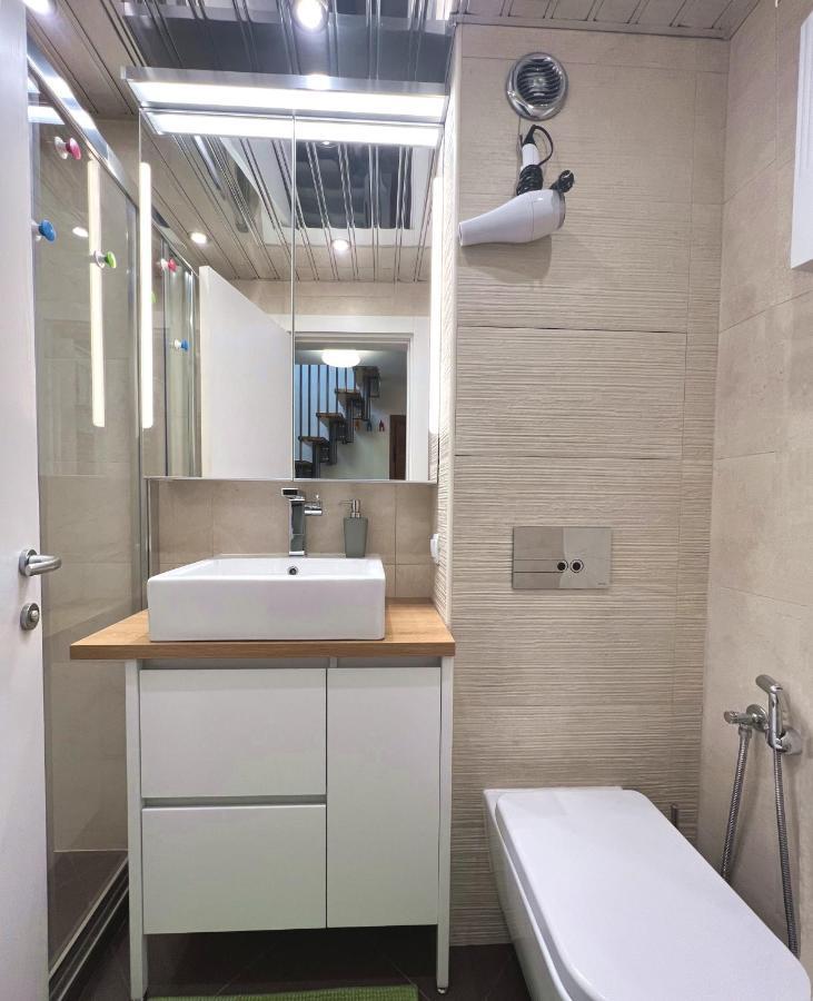 Unique Luxurious Jacuzzi Penthouse Duplex In City Center! 2 Baths! Free Parking! Sofia Exterior foto